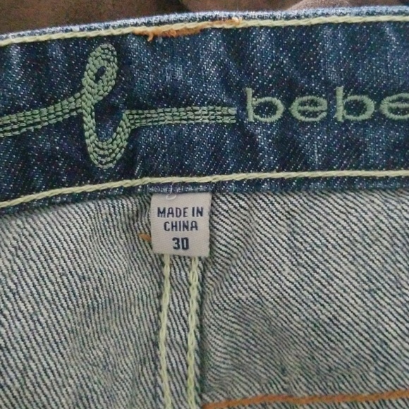 Bebe distressed boot leg cut  31 waist*Firm - Picture 6 of 6